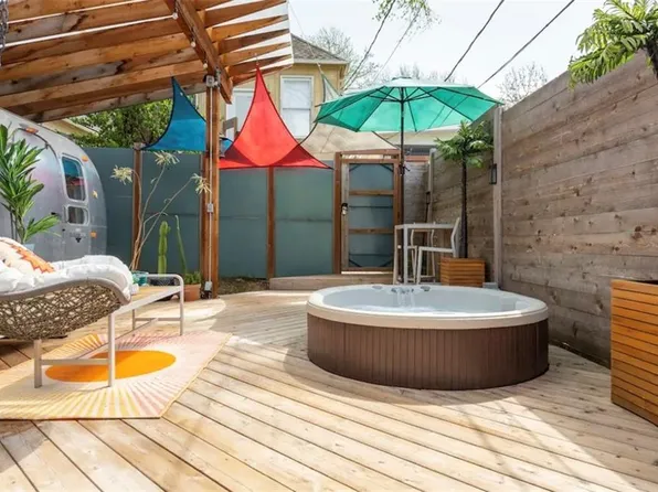 2322 Holly St, Kansas City, MO 64108