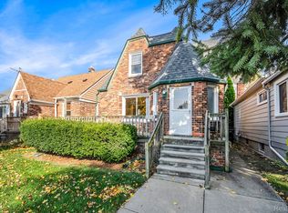1556 Dee St, Wyandotte, MI 48192