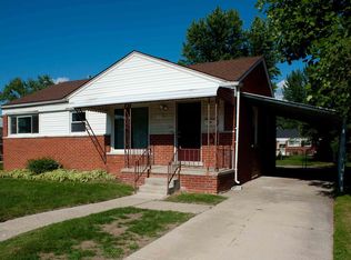6750 Deering St, Garden City, MI 48135