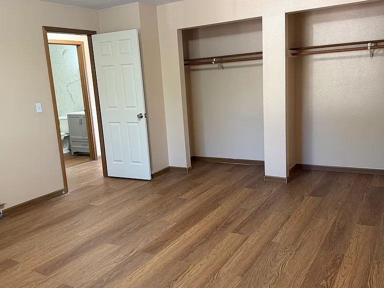 467 Stratford Way #3 — Photo 11