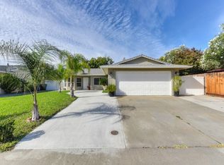 7124 Hayward Dr, Sacramento, CA