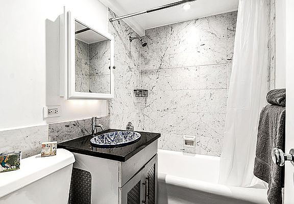 3rd image of 320 E 42nd St APT 2408