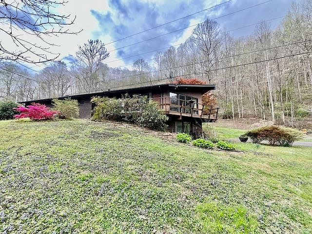 1st image of 431 Walters Rd