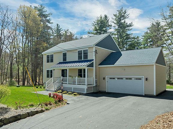 2nd image of 40 Mary Ann Avenue