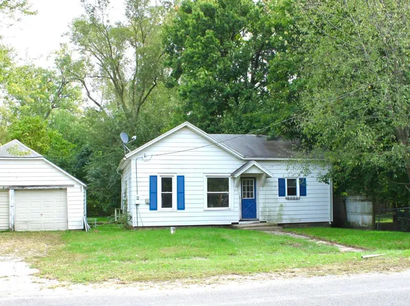 11038 Hawthorn Rd, Plymouth, IN 46563