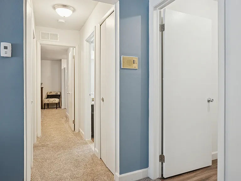 ReNew Franklin Hills — Photo 17