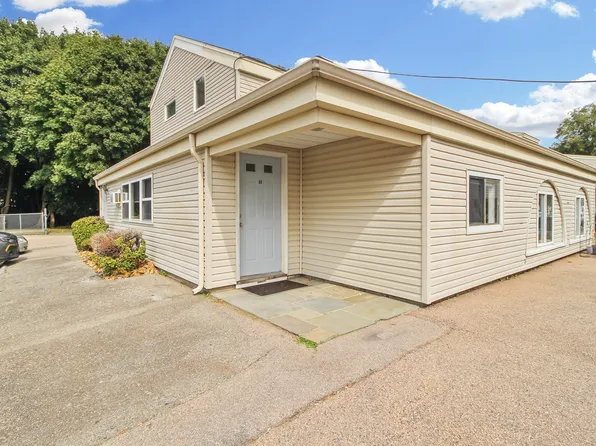 55 Beach St APT 11, Westerly, RI 02891