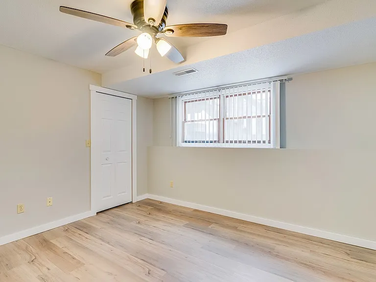 1315-1323 Branding Iron Rd — Photo 17