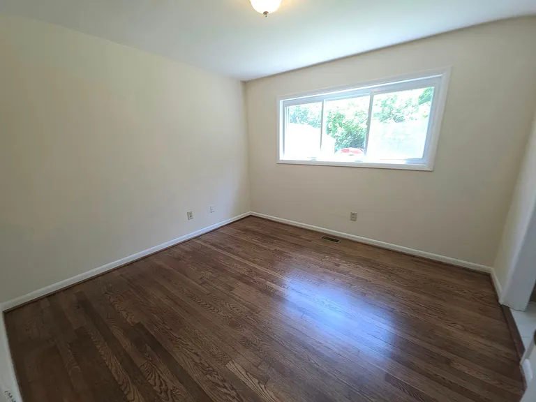 87 Kendall Dr — Photo 12