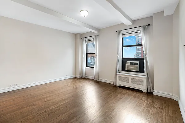 Sold by Compass | media 6