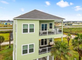 11207 Schwartz Dr, Galveston, TX 77554