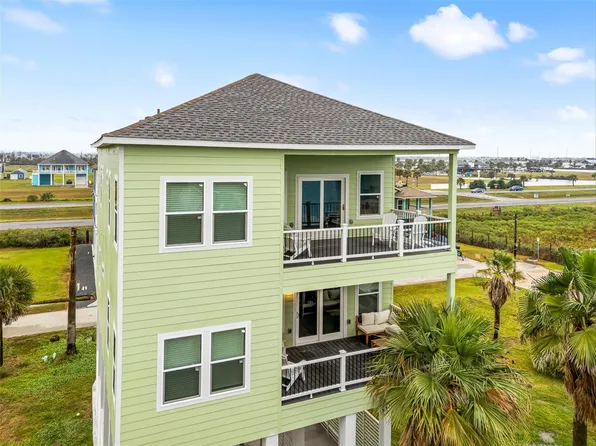 11207 Schwartz Dr, Galveston, TX 77554
