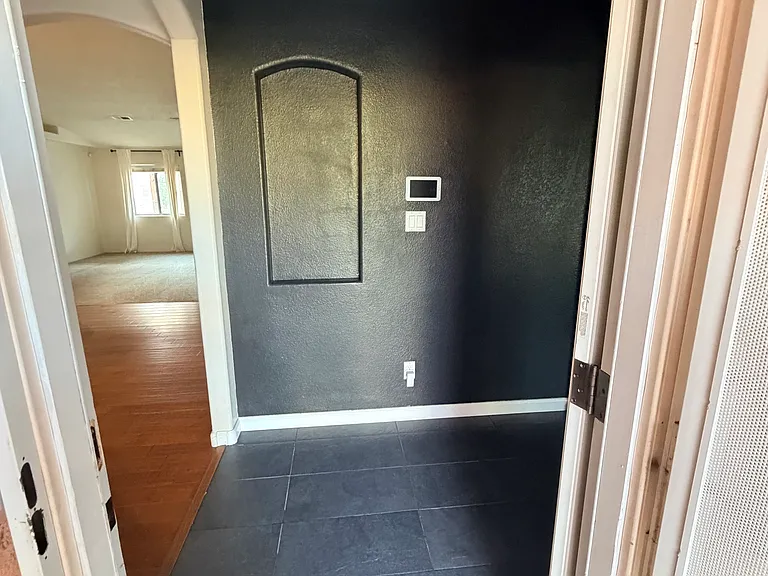 9841 Academy St NW — Photo 11