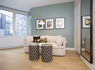 4325 Hunter St APT 2617W, Long Island City, NY 11101