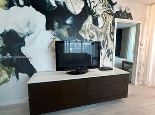Sole Condo, North Miami Beach, FL 33160