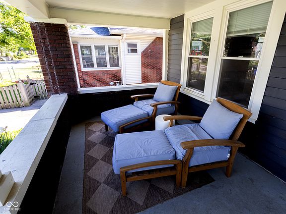 4th image of 3856 Winthrop Ave