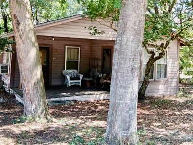 404 E Chestnut Ave, Crestview, FL, 32539