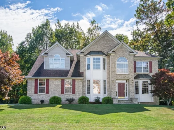 54 Saunders Ln, Mount Olive Twp., NJ 07840