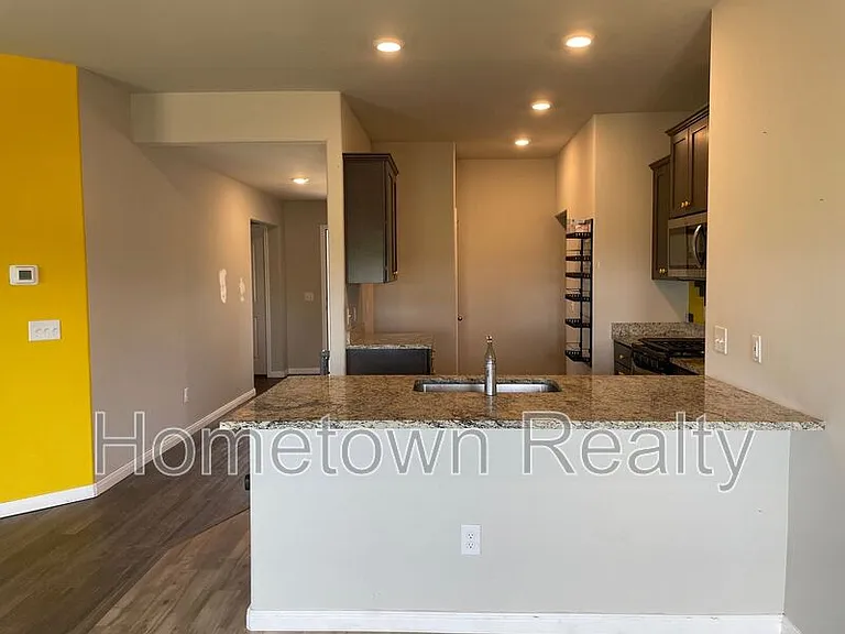 1712 Vermilion Ln — Photo 14