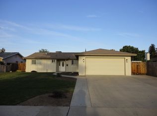 2534 S Divisadero St, Visalia, CA 93277