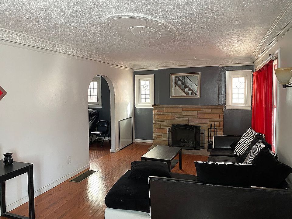 1st image of 16239 Roselawn St #1