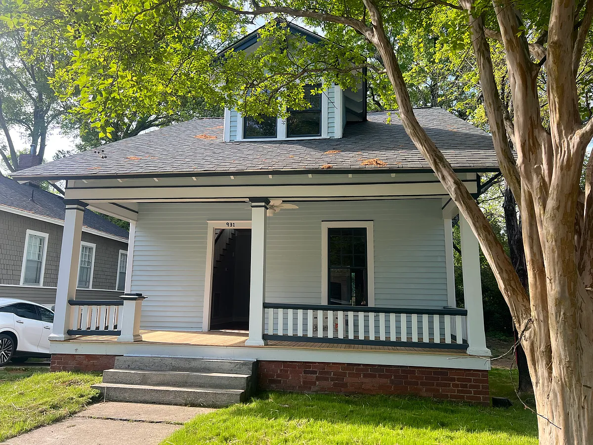 Building Photo - 931 Carr St