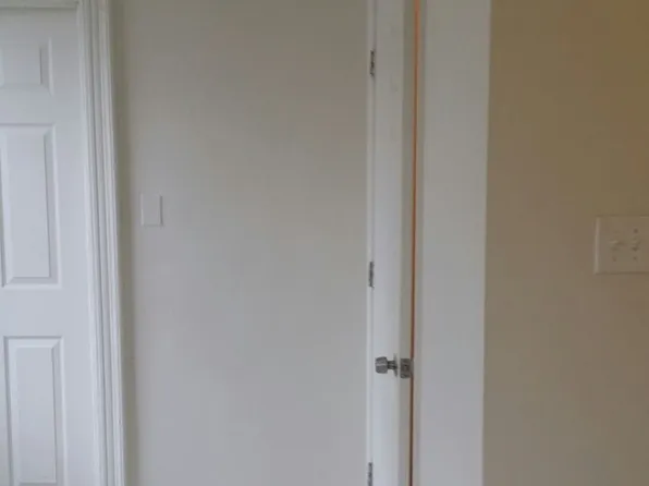 130 Hansberry St, Philadelphia, PA 19144