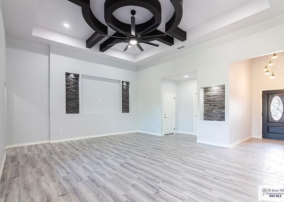 2nd image of 9040 New Orleans Ct