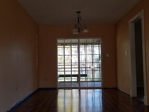 5th image of 1209 E Woodshire Dr