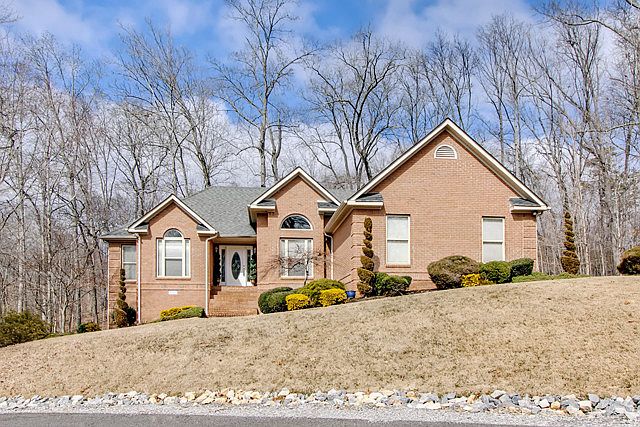 1st image of 105 Daloga Ln