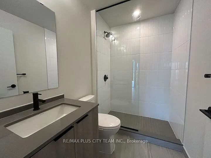 181 Sterling Rd #916 — Photo 8