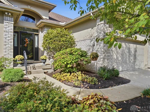 837 Eagle Run Dr, Dayton, OH 45458