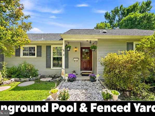 8 Naylor Ave, Clementon, NJ 08021