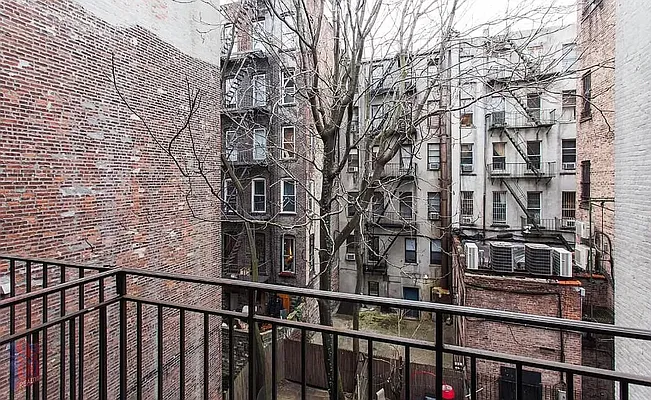 Rented by REAL New York | media 37