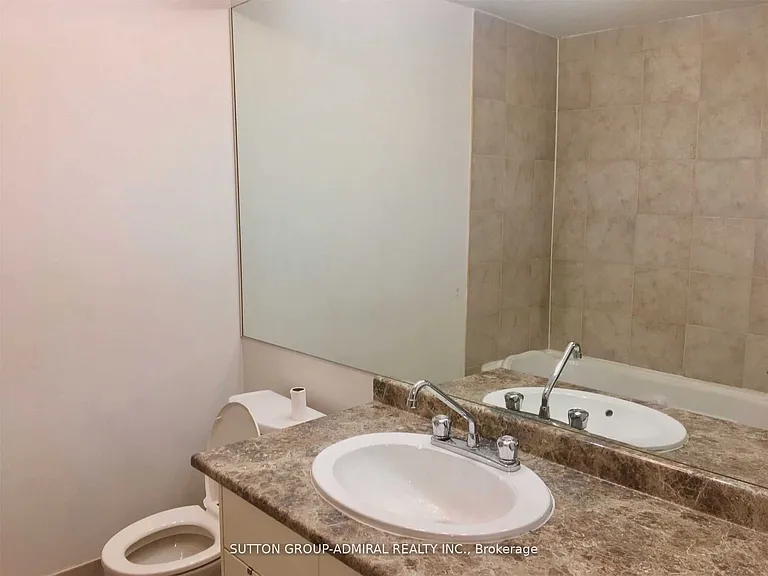 4 Nootka Cres #2 — Photo 21