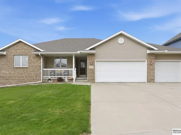 125 S 202nd St, Omaha, NE 68114
