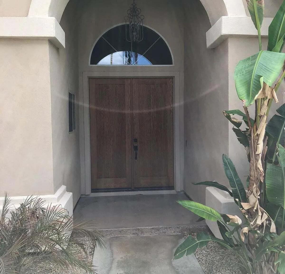 6 bed, 4.0 bath, 3834 sqft, $4,350 — Photo 2