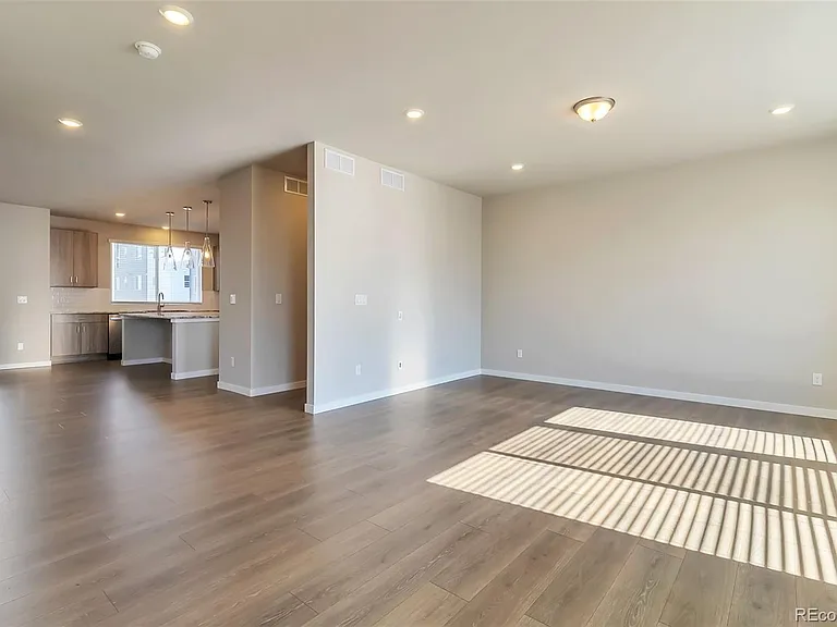 16762 Tejon Pl — Photo 7