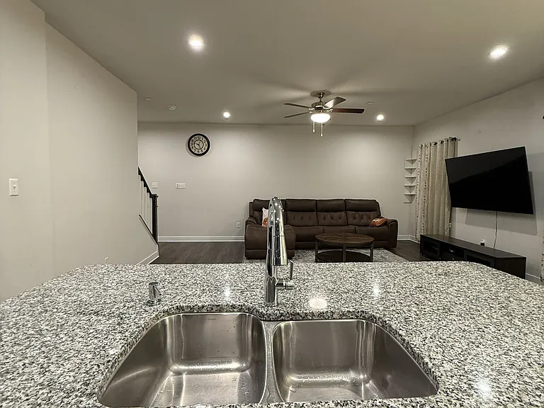 5105 Spruce Rd — Photo 8