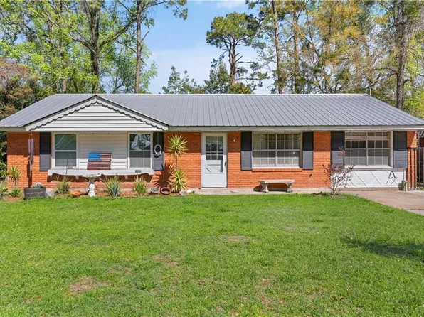 2243 Tara Ln, Brunswick, GA 31520