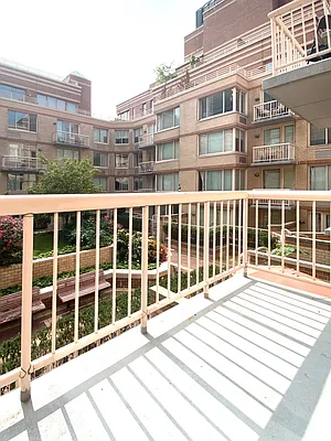 Rented by RELO REDAC INC. | media 14