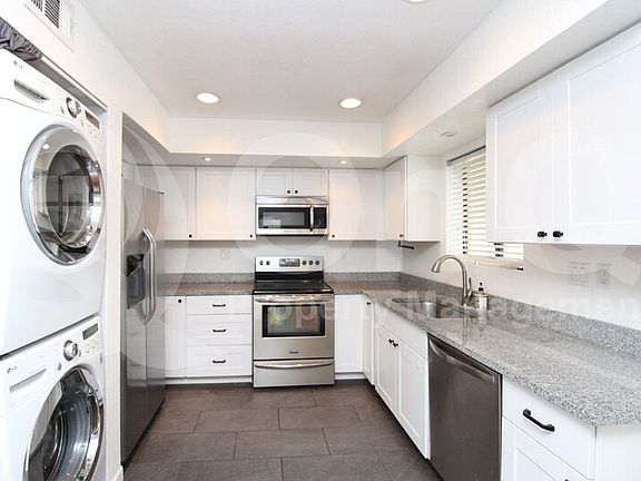 2nd image of 3635 N 37th St Unit 6