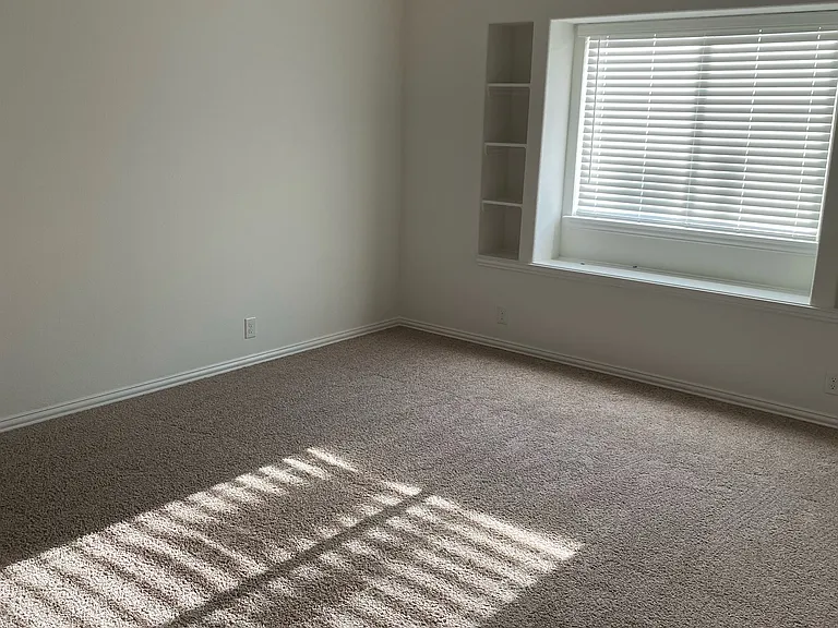 1004 Timber Ridge Dr — Photo 25