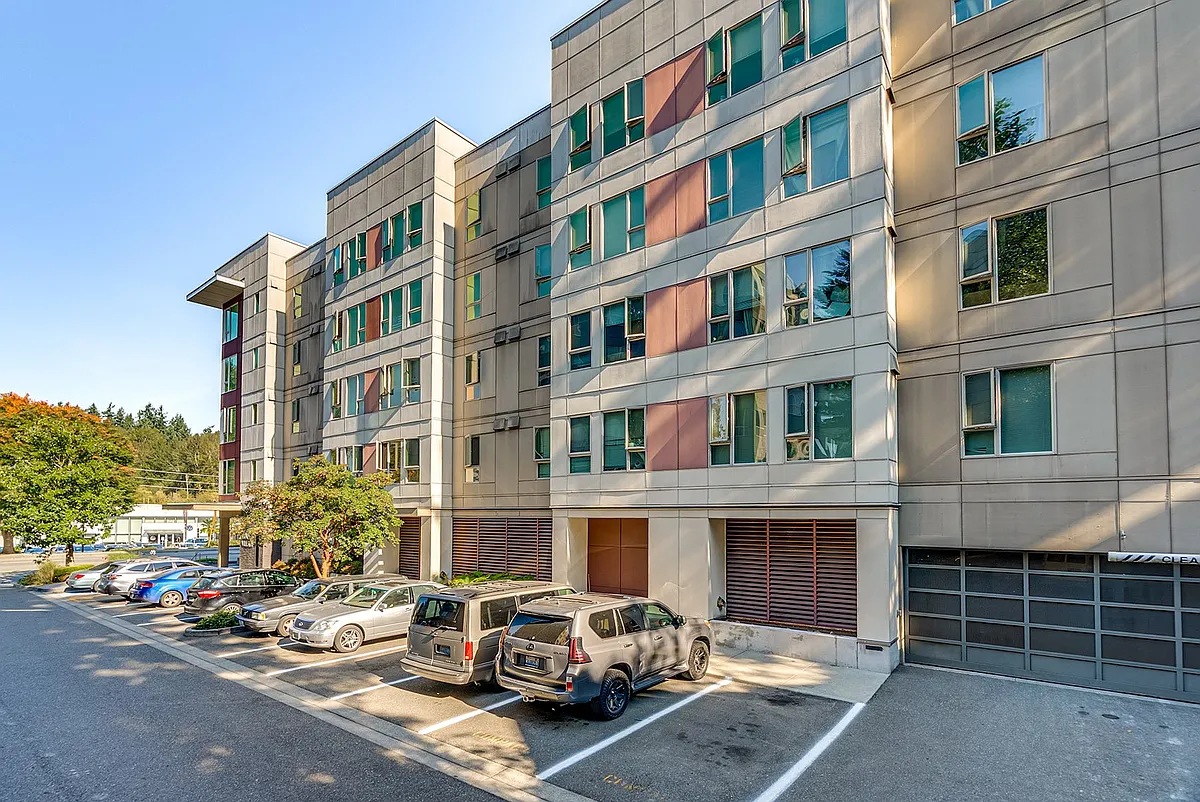 Building Photo - Francis Village