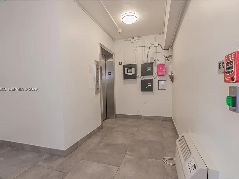 3755 NE 167th St #8 — Photo 27