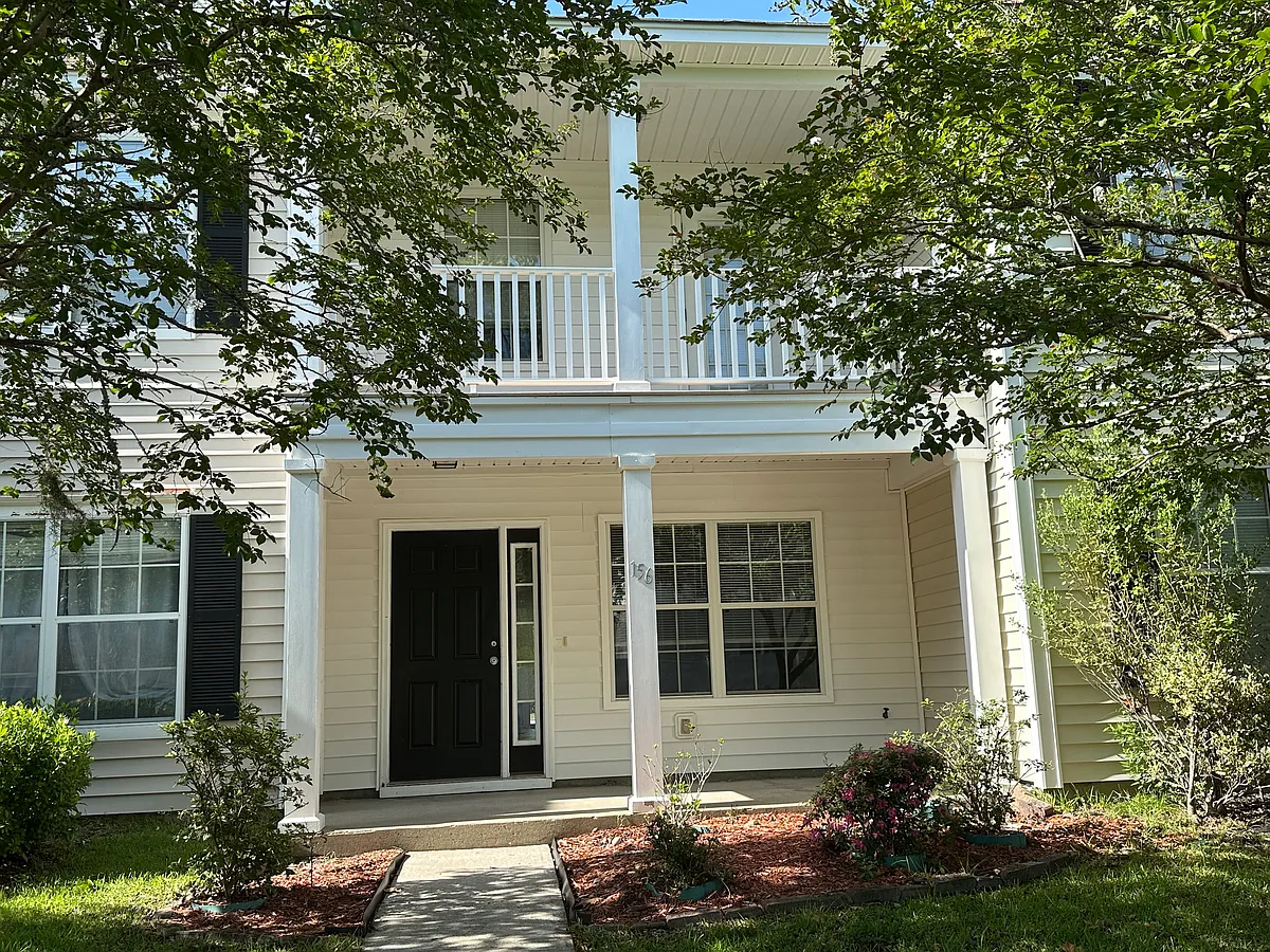 Building Photo - 156 University Pkwy
