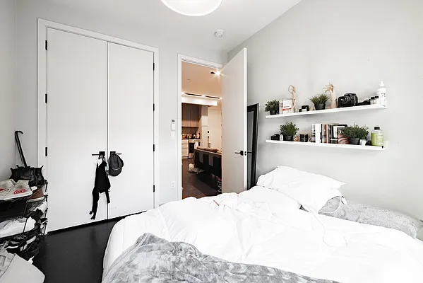 Rented by Jankos Group LLC | media 29