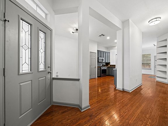 5th image of 103 S Piper Trce