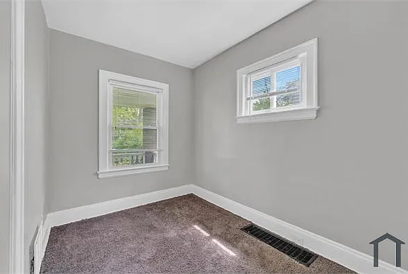 3218 E 117th St #1 — Photo 11