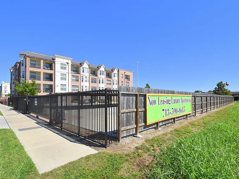 Midtown Grove — Photo 31